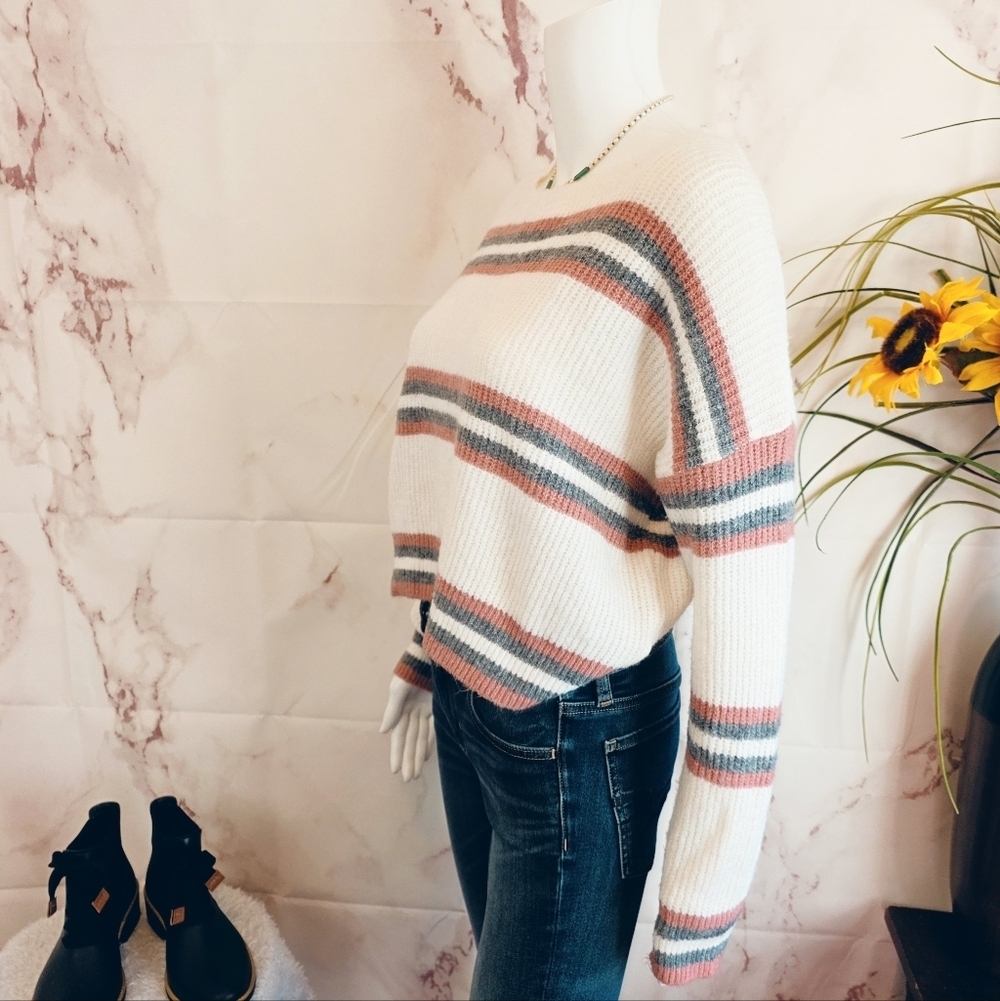 Hazel Moon Striped Sweater L Cream Pink Gray Soft Cozy Cropped Knit - Picture 4 of 7